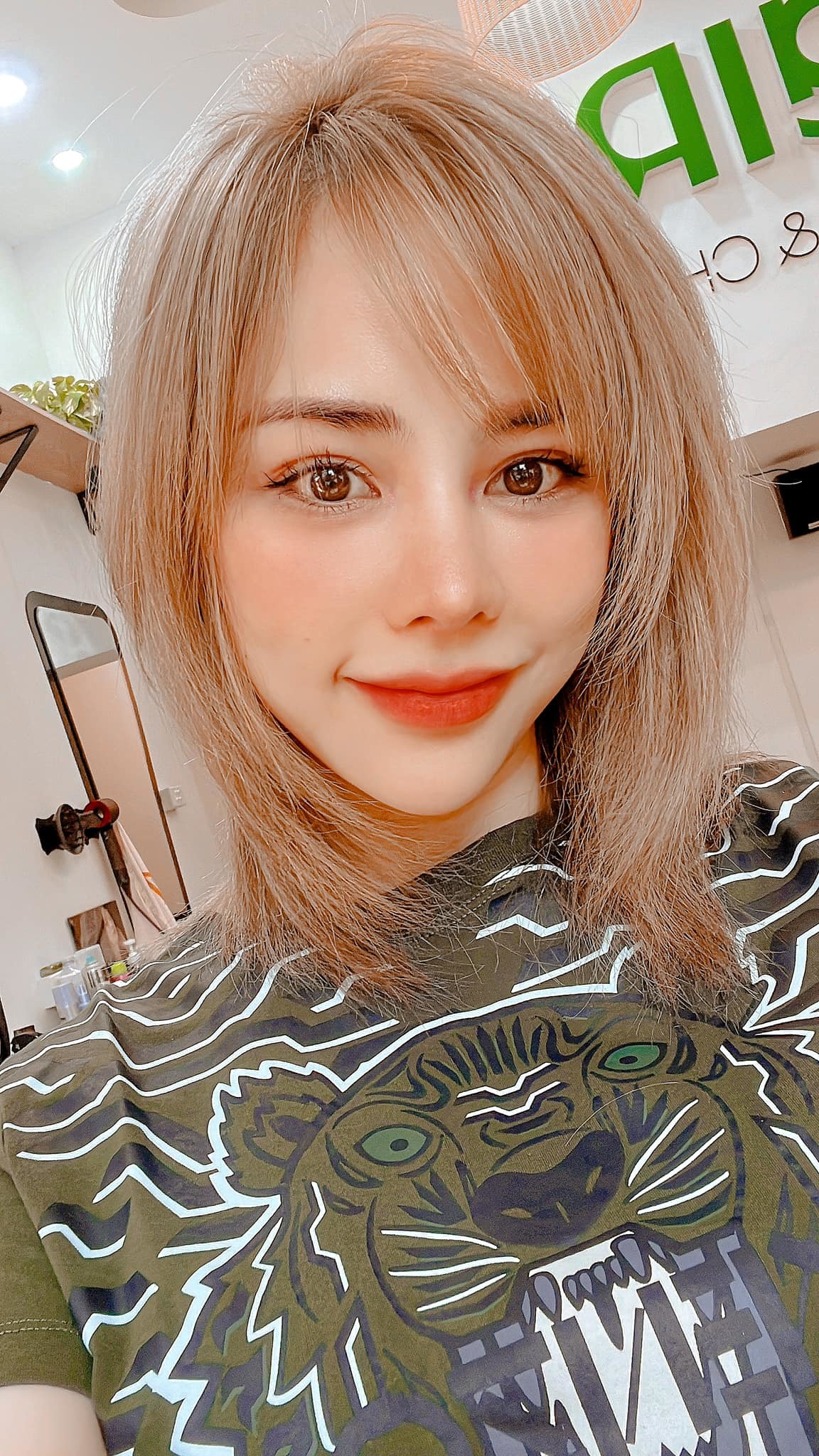 MC Bạch Lan Phương - bạn gái Huỳnh Anh gợi cảm tuổi 36 - Ảnh 7.