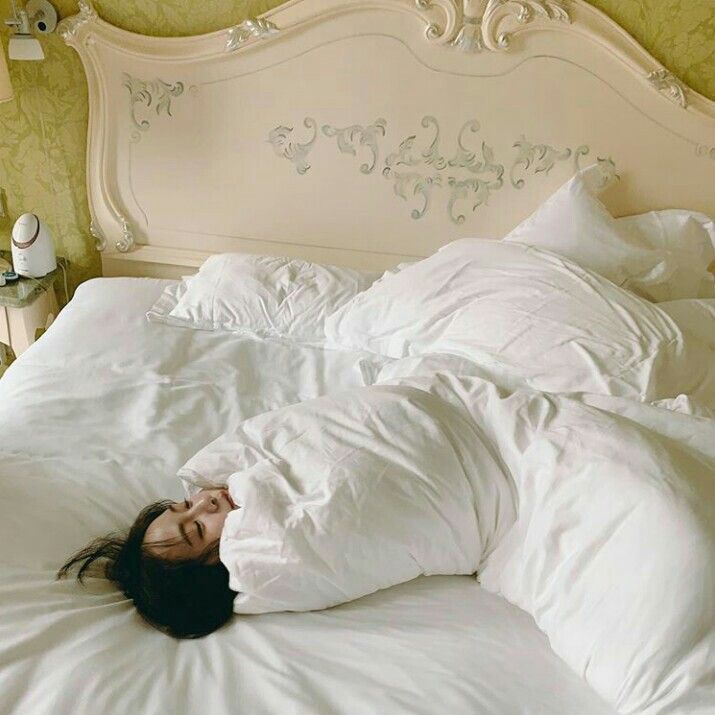 Muốn tối vẫn ngủ ngon th&igrave; h&atilde;y nhớ 6 nguy&ecirc;n tắc khi ngủ trưa n&agrave;y - Ảnh 1.