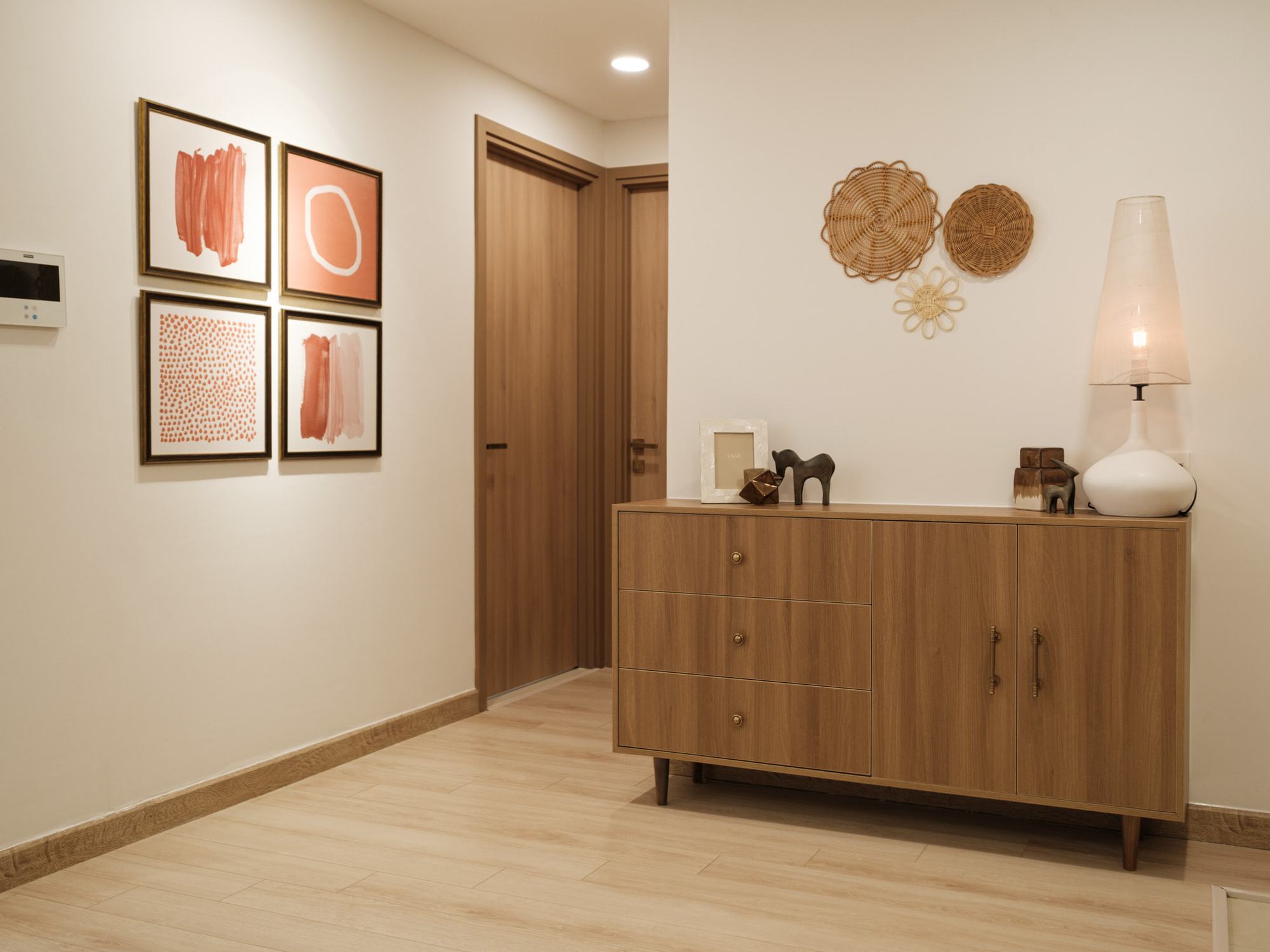 Căn hộ đẹp ấm cúng sau cải tạo - Ảnh 4.