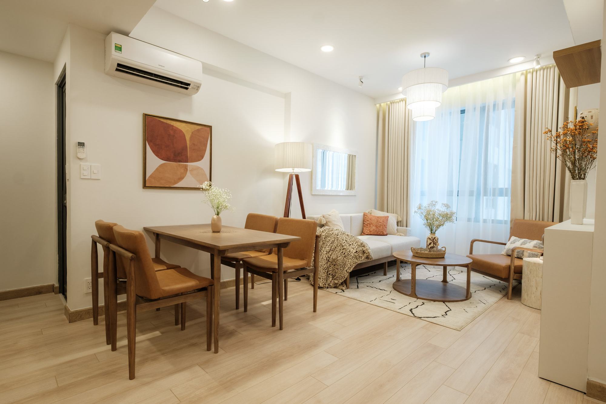 Căn hộ đẹp ấm cúng sau cải tạo - Ảnh 2.