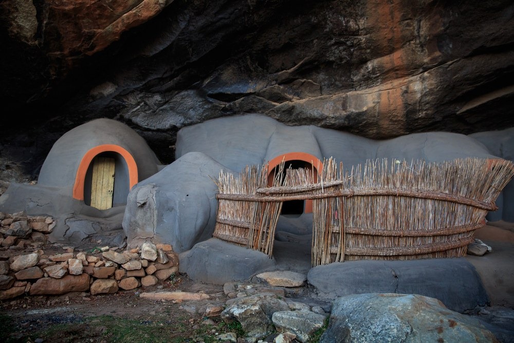 kome-cave-houses-46-1665793213057-1665793213424819734176.jpg