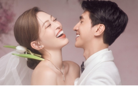 Ảnh cưới đẹp như tranh Hàn Quốc của Á hậu Phương Nga và diễn viên Bình An