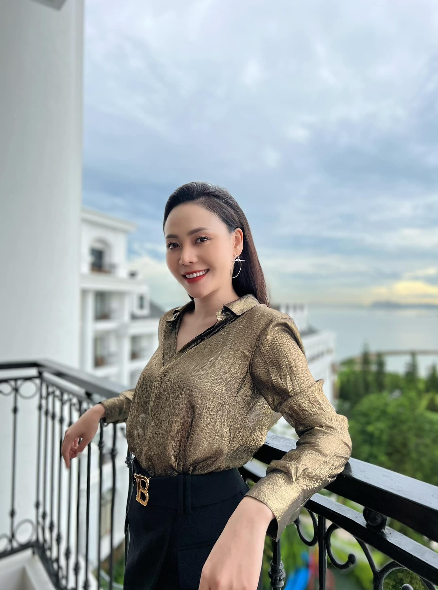 Đời thường của nữ diễn vi&ecirc;n đ&oacute;ng cảnh n&oacute;ng t&aacute;o bạo nhất truyền h&igrave;nh Việt - Ảnh 16.