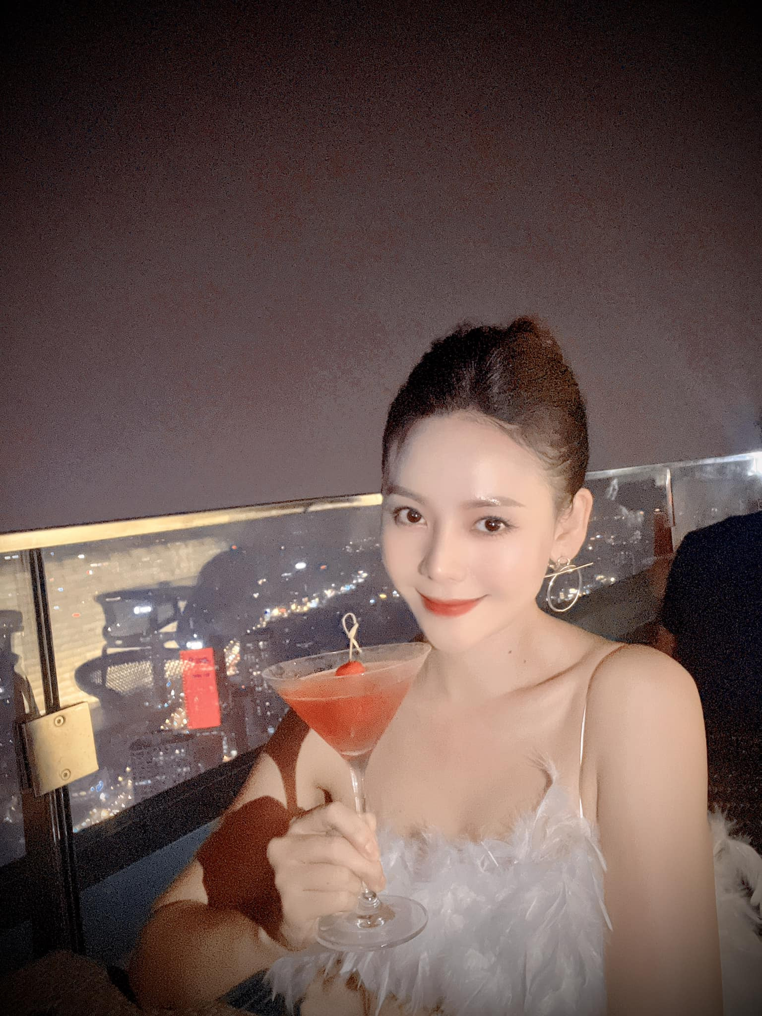 Đời thường của nữ diễn vi&ecirc;n đ&oacute;ng cảnh n&oacute;ng t&aacute;o bạo nhất truyền h&igrave;nh Việt - Ảnh 20.