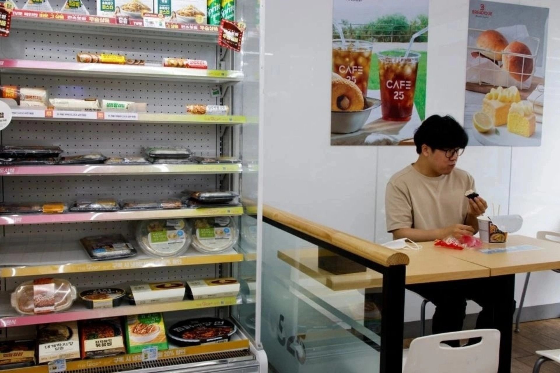 Ngày càng nhiều người Hàn Quốc đi ăn không chịu trả tiền - Ảnh 1. Ngày càng nhiều người Hàn Quốc đi ăn không chịu trả tiền - Ảnh 1.