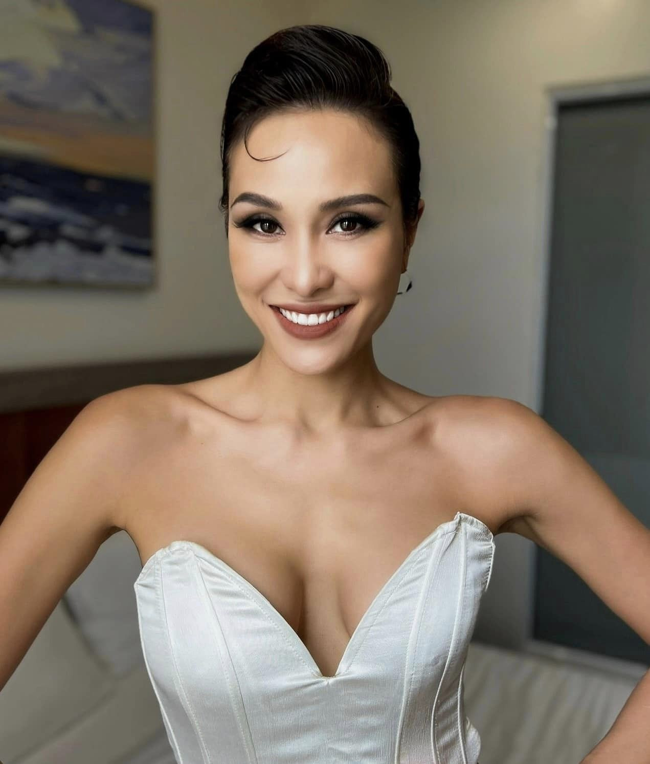 'MC sexy nhất showbiz Việt' và hôn nhân viên mãn với chồng Tây - Ảnh 7.