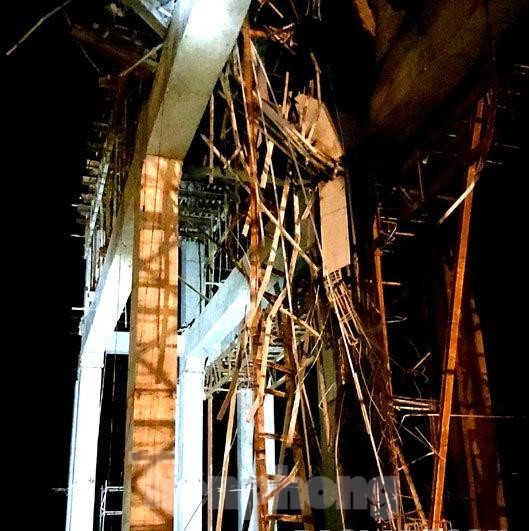 Sập giàn giáo công trình thuỷ điện ở Lạng Sơn làm 3 người rơi xuống sông Kỳ Cùng ảnh 1