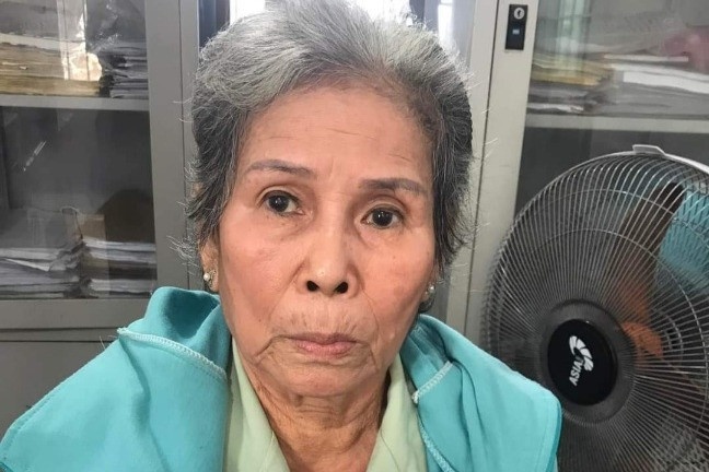 Người phụ nữ 72 tuổi bị bắt sau 15 năm trốn án tù - Ảnh 1.