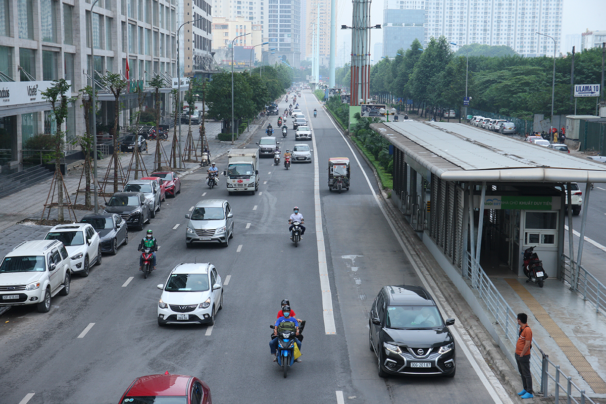 Hầm chui Lê Văn Lương đã thông xe, tình trạng giao thông trên các tuyến đường xung quanh ra sao? - Ảnh 9.