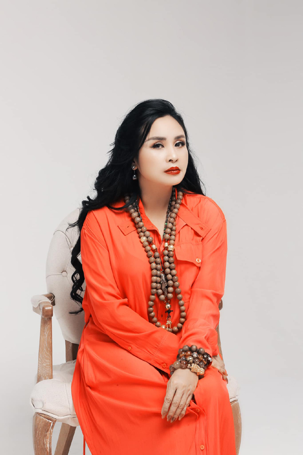 Diva Thanh Lam: Nhan sắc thăng hạng, tình yêu viên mãn - Ảnh 4.