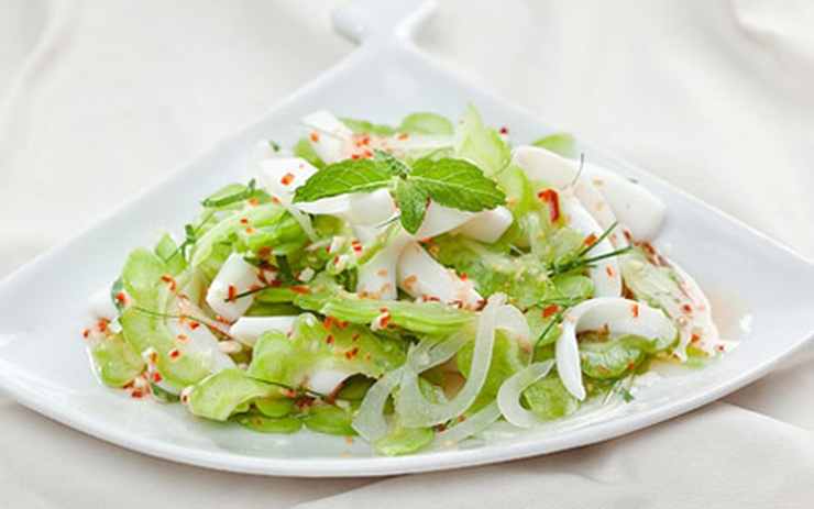 Râu mực tươi chỉ 30 phút là trộn xong món chua ngọt cực lạ cực ngon như nhà hàng cho ngày thời tiết khó ở - Ảnh 4. Râu mực tươi chỉ 30 phút là trộn xong món chua ngọt cực lạ cực ngon như nhà hàng cho ngày thời tiết khó ở - Ảnh 4.