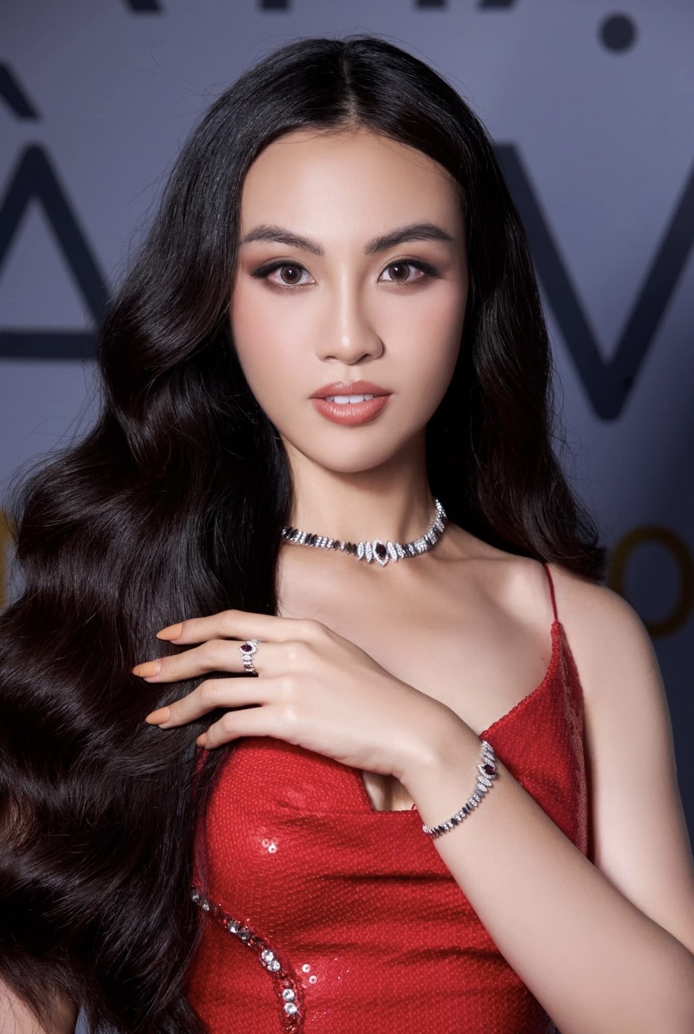 'Soi' profile Huỳnh Phạm Thuỷ Tiên - cô gái được fan nhan sắc Việt ủng hộ tham dự Miss Charm 2023 - Ảnh 4.