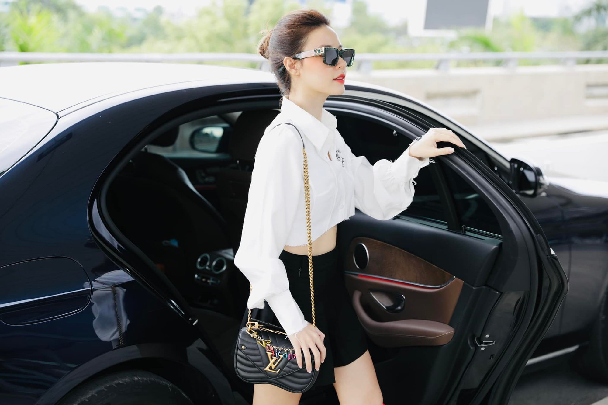 D&agrave;n hot girl đời đầu ở ngưỡng tuổi ngo&agrave;i 30: Người sống trong nhung lụa, người lận đận t&igrave;nh duy&ecirc;n - Ảnh 10.