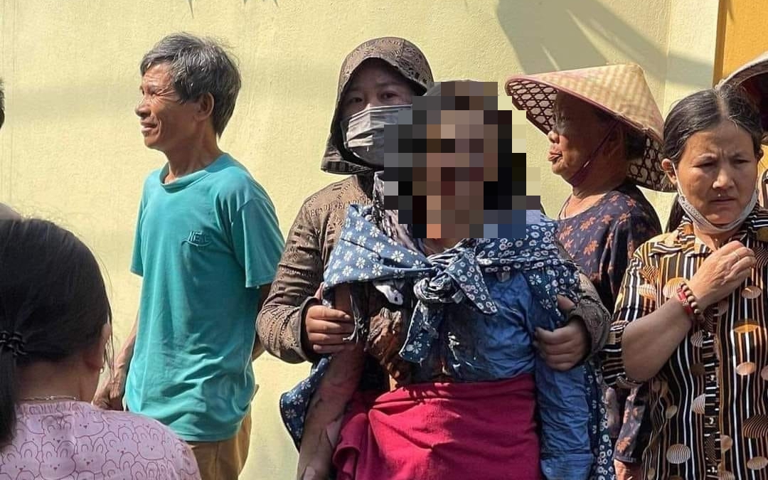Vụ 3 con gái mang xăng đốt nhà mẹ đẻ ở Hưng Yên: Người mẹ vừa được phẫu thuật
