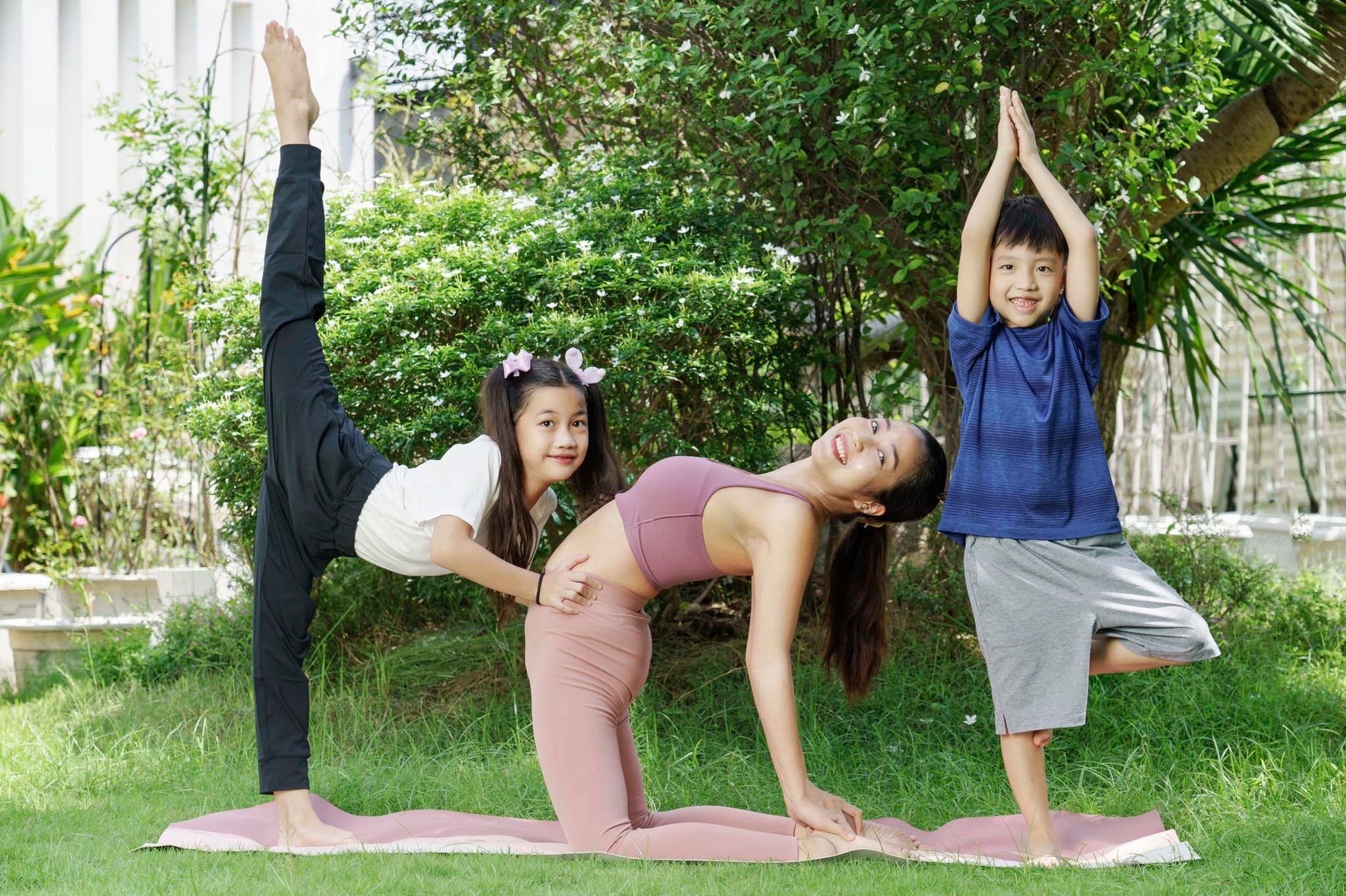 Ốc Thanh Vân chuyển hướng thành HLV yoga sau 20 năm làm nghệ thuật, cuộc sống hiện tại ra sao?  - Ảnh 4.