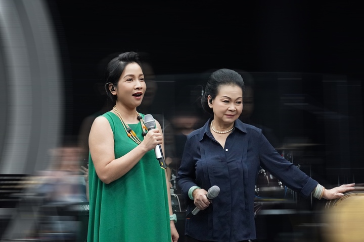 Diva Mỹ Linh: 'Cuộc sống hàng ngày của tôi rất tẻ nhạt' - 2