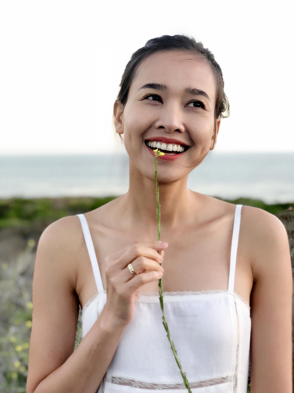 &quot;Cô dâu tháng 12&quot; - Hoa hậu Dương Mỹ Linh đẹp ra sao ở tuổi U40 - Ảnh 2.