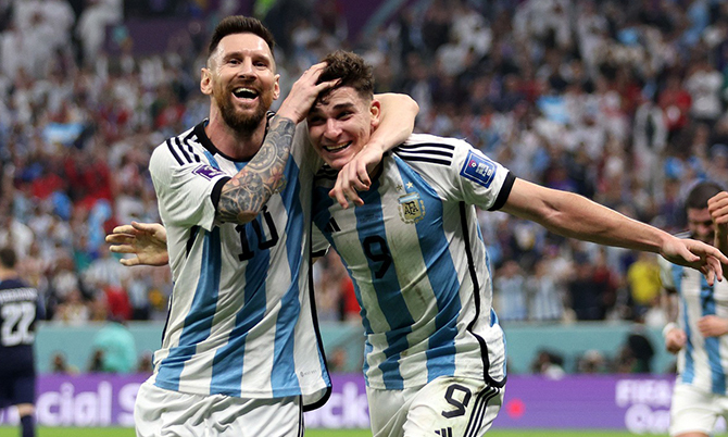 Messi tỏa sáng, Argentina vào chung kết World Cup 2022