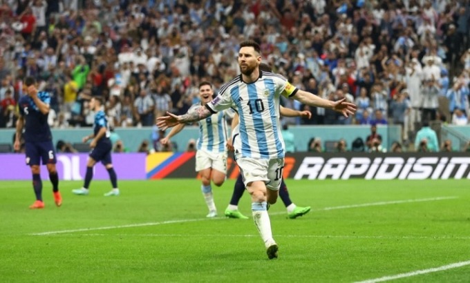 Messi tỏa sáng, Argentina vào chung kết World Cup 2022 - Ảnh 1.