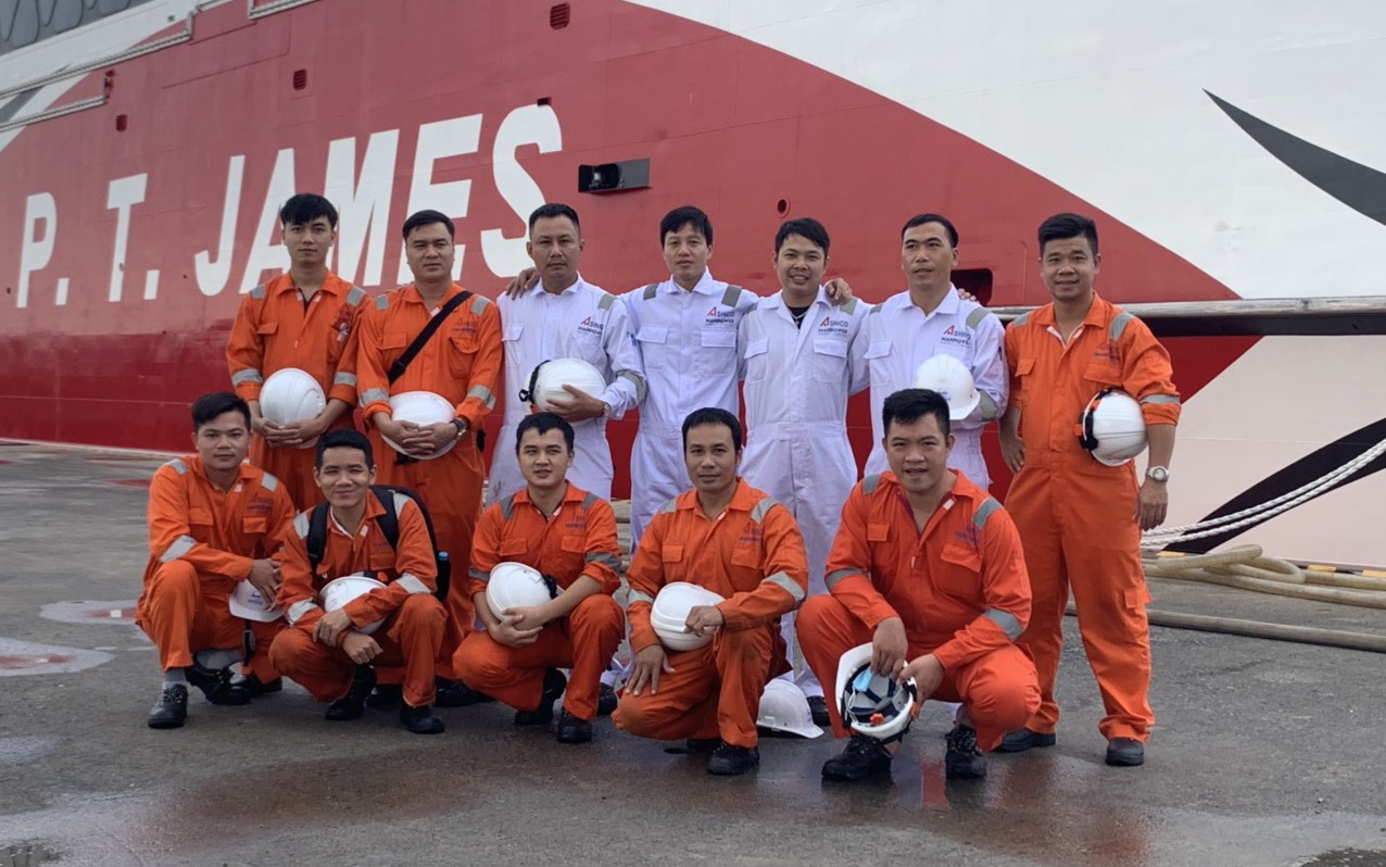 Chuyện lạ: Dân vùng núi Quảng Bình làm giàu từ... đại dương