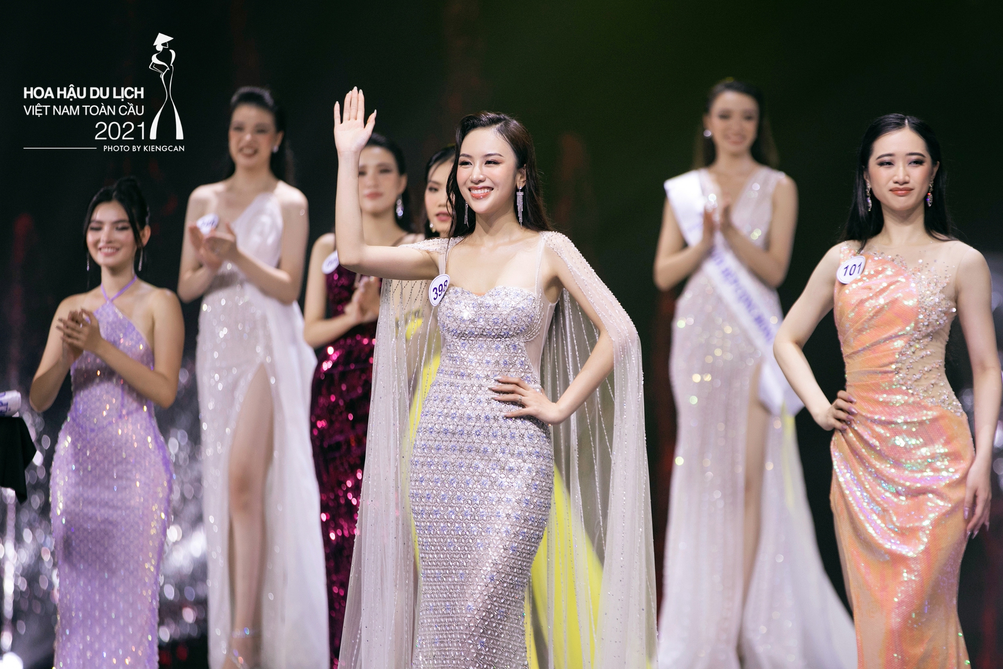 Con gái NSND Trần Nhượng: Học vấn khủng, đoạt 4 giải thưởng cùng lúc khi thi Hoa hậu - Ảnh 4.