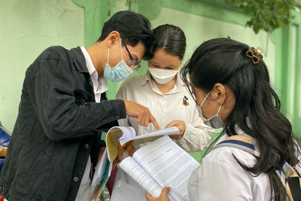 Tin sáng 17/12: Chây ỳ không trả tiền mua nhà tái định cư ở Hà Nội; đề phòng hiện tượng băng giá và sương muối khi không khí lạnh rất mạnh tăng cường - Ảnh 3.