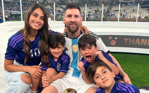 Nhan sắc đời thực vợ Messi: Vóc dáng săn chắc gợi cảm bởi 3 yếu tố quyết định