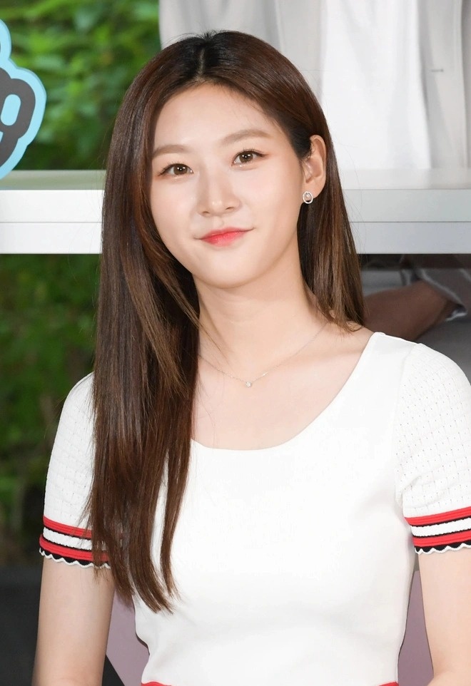 Kim Sae Ron và 5 nghệ sĩ bị đài truyền hình Hàn Quốc cấm sóng - Ảnh 4.