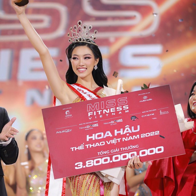 Huỳnh Thị Thanh Thủy khép lại 'kỷ lục' 11 người đẹp lên ngôi Hoa hậu trong năm 2022 - Ảnh 9.