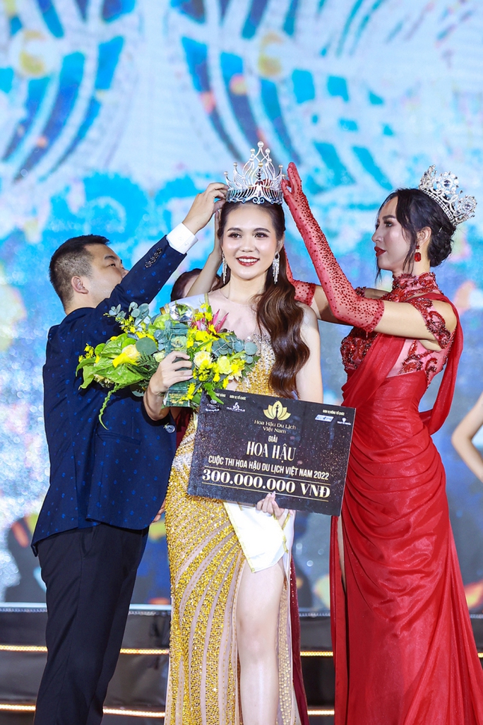 Huỳnh Thị Thanh Thủy khép lại 'kỷ lục' 11 người đẹp lên ngôi Hoa hậu trong năm 2022 - Ảnh 6.