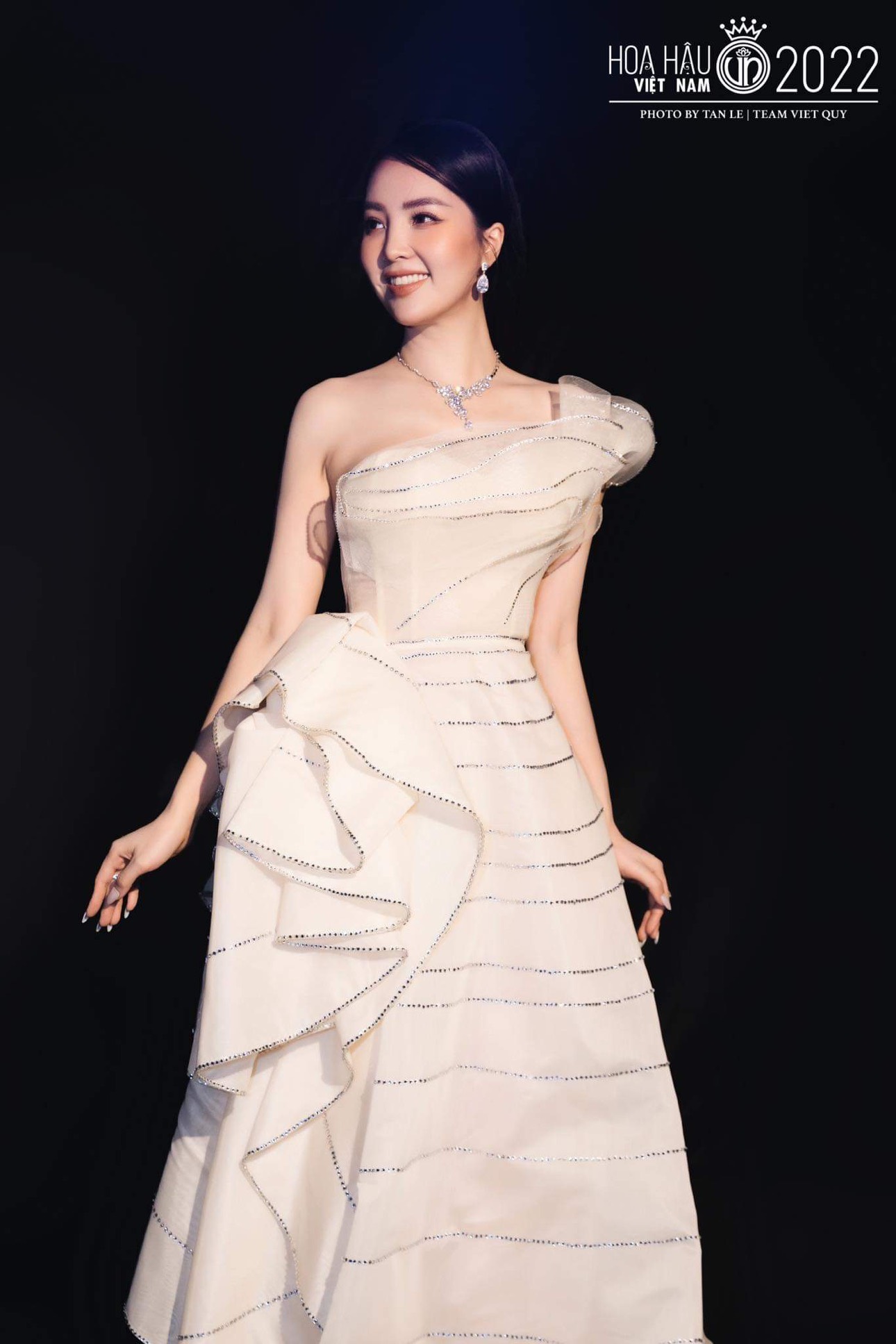 Giám khảo Hoa hậu Việt Nam 2022 - Á hậu Thụy Vân tiết lộ nguyên nhân Thanh Thủy đăng quang ngôi vị Hoa hậu, tiếc nuối nhất Hương Giang  - Ảnh 2.