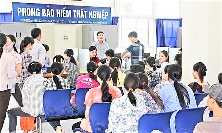 Lao động bị mất việc l&agrave;m sẽ được hỗ trợ thế n&agrave;o? - Ảnh 2.