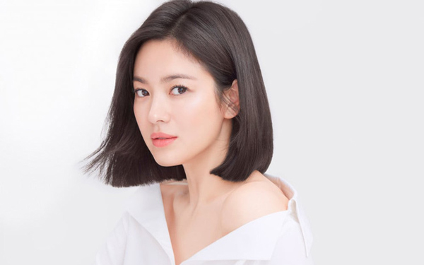 Song Hye Kyo - vợ cũ nam chính &quot;Hậu duệ mặt trời&quot;: Nhan sắc khó tin ở tuổi 41 - Ảnh 3.