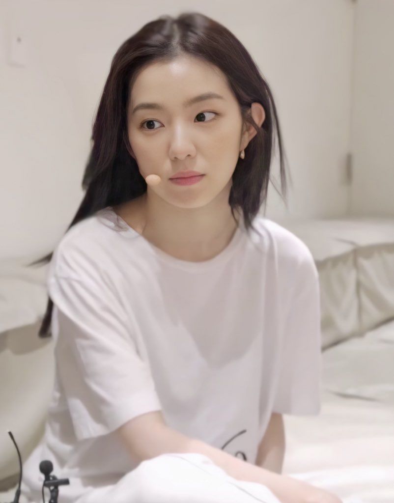 Nữ thần như Irene mà cũng có đặc điểm chưa hoàn hảo trên gương mặt, 10 năm trước hay giờ vẫn không thay đổi - Ảnh 3. Nữ thần như Irene mà cũng có đặc điểm chưa hoàn hảo trên gương mặt, 10 năm trước hay giờ vẫn không thay đổi - Ảnh 3.