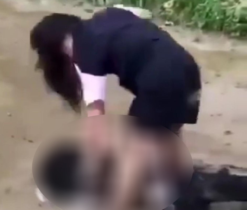 Nữ sinh lớp 8 ở Thanh Hóa bị đánh vì không chào ‘đàn chị’ - Ảnh 1.