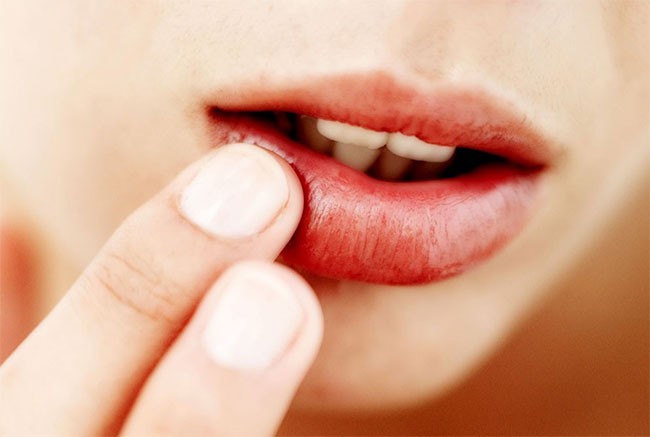 Mùa đông nên đánh răng bằng nước nóng hay nước lạnh? - Ảnh 3. Mùa đông nên đánh răng bằng nước nóng hay nước lạnh? - Ảnh 3.