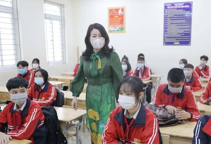Một trường ở Hà Nội dự kiến thưởng Tết giáo viên 15 triệu đồng - Ảnh 1.