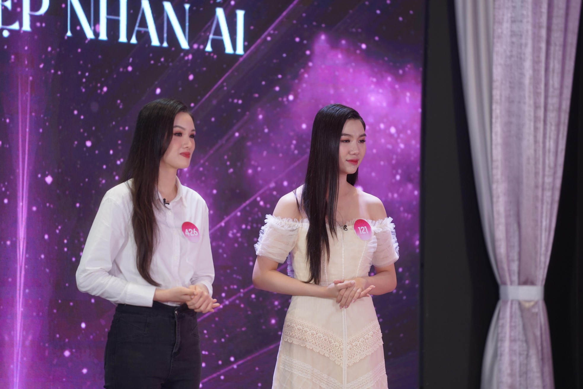 Hình ảnh không lên sóng ở buổi ghi hình của thí sinh Hoa hậu Việt Nam - Ảnh 5.