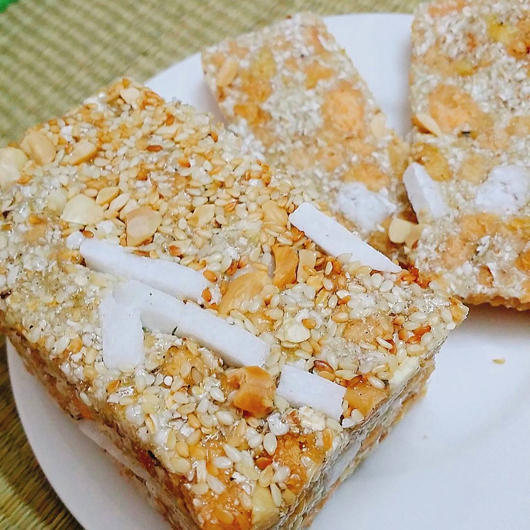 Mục sở thị đặc sản bánh cáy Thái Bình: Không phải làm từ con cáy, nguồn gốc  hoá ra lại liên quan đến một vụ án oan nổi tiếng?