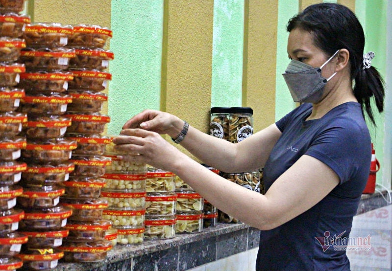 Vợ Cường ‘béo’: Tết nhà tôi đạm bạc, dành tiền lo cho người nghèo hơn - Ảnh 1. Vợ Cường ‘béo’: Tết nhà tôi đạm bạc, dành tiền lo cho người nghèo hơn - Ảnh 1.