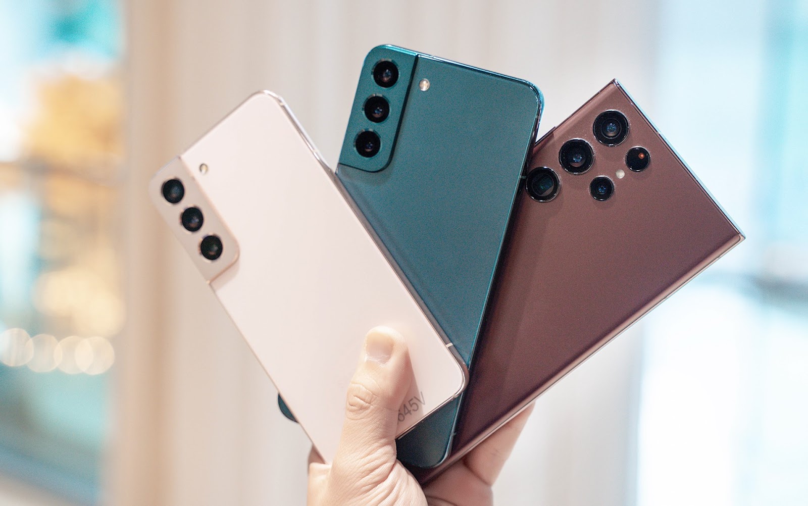 Đại l&yacute; đua khuyến mại cho Galaxy S22, c&oacute; nơi b&aacute;n chỉ từ 16,5 triệu đồng - Ảnh 4.