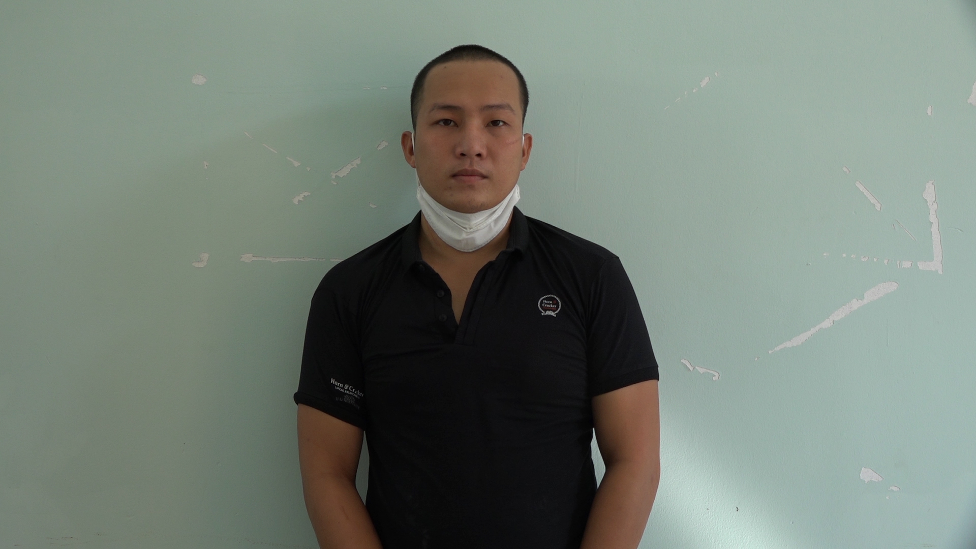 Tưới xăng đốt nhà công an viên vì bị dẹp trường gà - Ảnh 1. Tưới xăng đốt nhà công an viên vì bị dẹp trường gà - Ảnh 1.