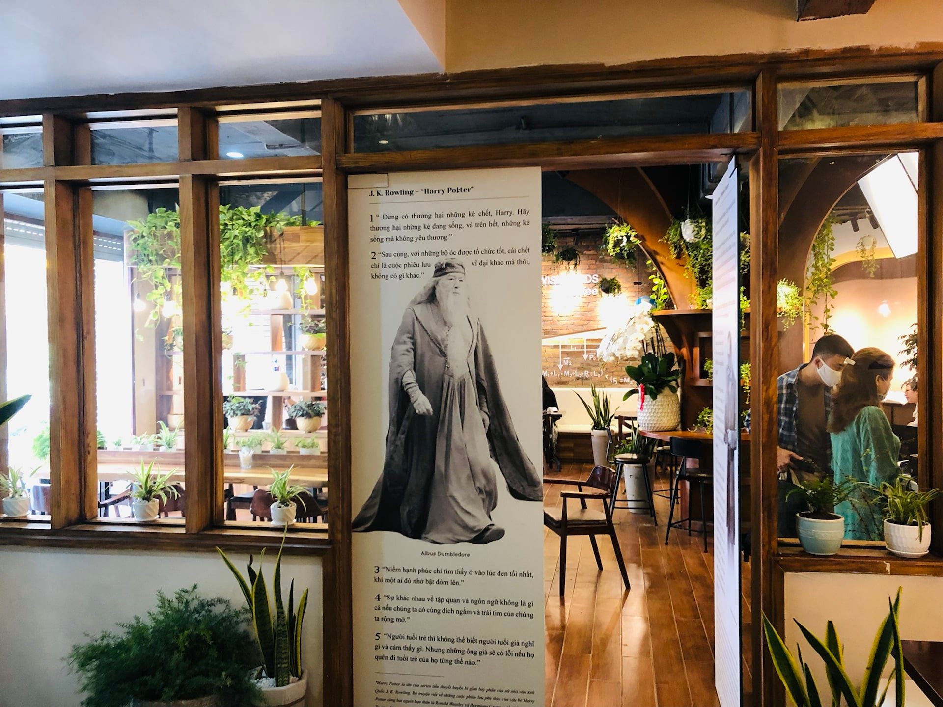 Thư quán cafe sách Hà Nội – Khi đọc cũng phải ngon và đẹp