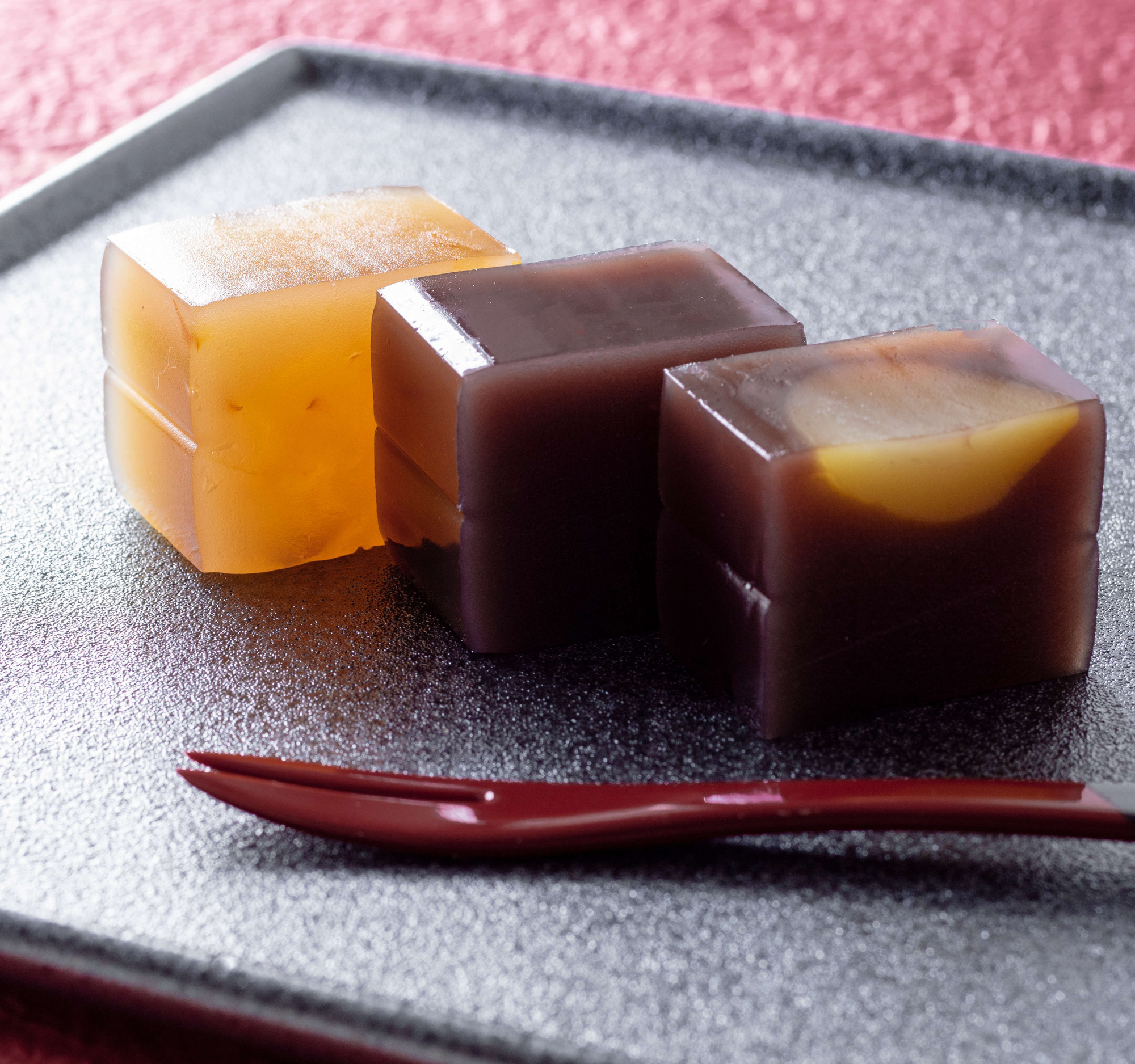 Khi thấy đ&oacute;i, phụ nữ Nhật hay d&ugrave;ng 