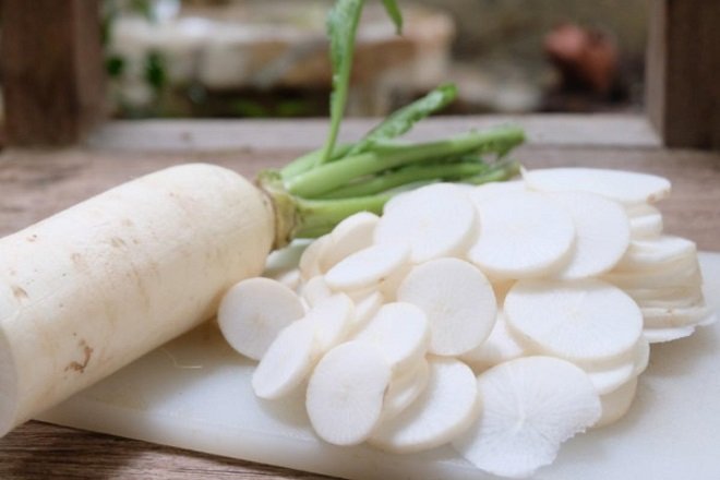 Ăn táo mỗi ngày, không lo gặp bác sĩ: Khi kết hợp với 3 thứ có ngay trà chống lão hóa, uống đến đâu ngủ sâu đến đó, nhan sắc chị em "sang trang" chỉ sau thời gian ngắn - Ảnh 5. Ăn táo mỗi ngày, không lo gặp bác sĩ: Khi kết hợp với 3 thứ có ngay trà chống lão hóa, uống đến đâu ngủ sâu đến đó, nhan sắc chị em "sang trang" chỉ sau thời gian ngắn - Ảnh 5.