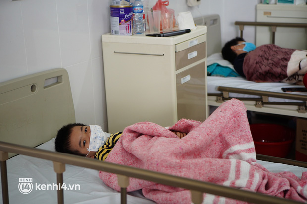 Tin sáng 20/2: Cha mẹ cần biết: Trẻ mắc COVID-19 tại Hà Nội được điều trị ở bệnh viện nào? - Ảnh 3.
