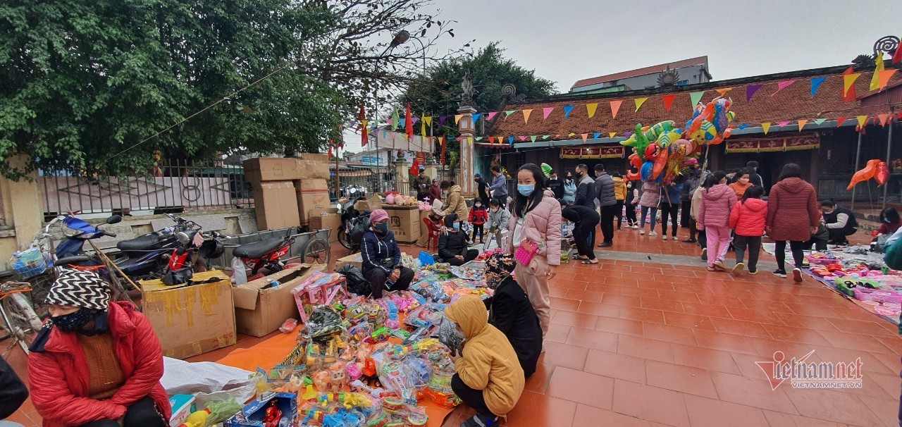 Độc đáo phiên chợ Tết chỉ dành cho trẻ em, mỗi năm họp một lần - Ảnh 12.