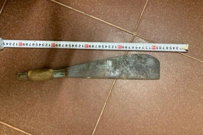 Sự hối hận muộn màng của gã chồng trút &quot;mưa&quot; dao vào người vợ - Ảnh 2.