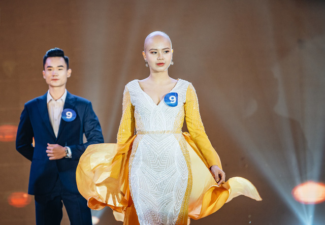 Người đẹp trọc đầu, chiến thắng ung thư đang 'gây bão' Miss World Vietnam 2022 là ai? - Ảnh 3.