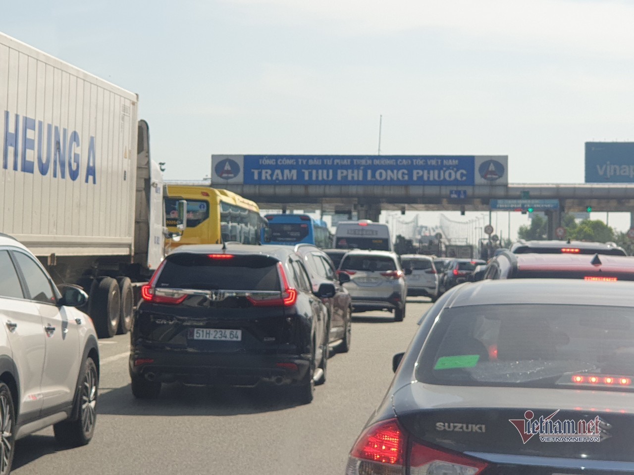 Tai nạn liên hoàn, cao tốc TP.HCM - Long Thành - Dầu Giây kẹt xe hơn 2km - Ảnh 8.